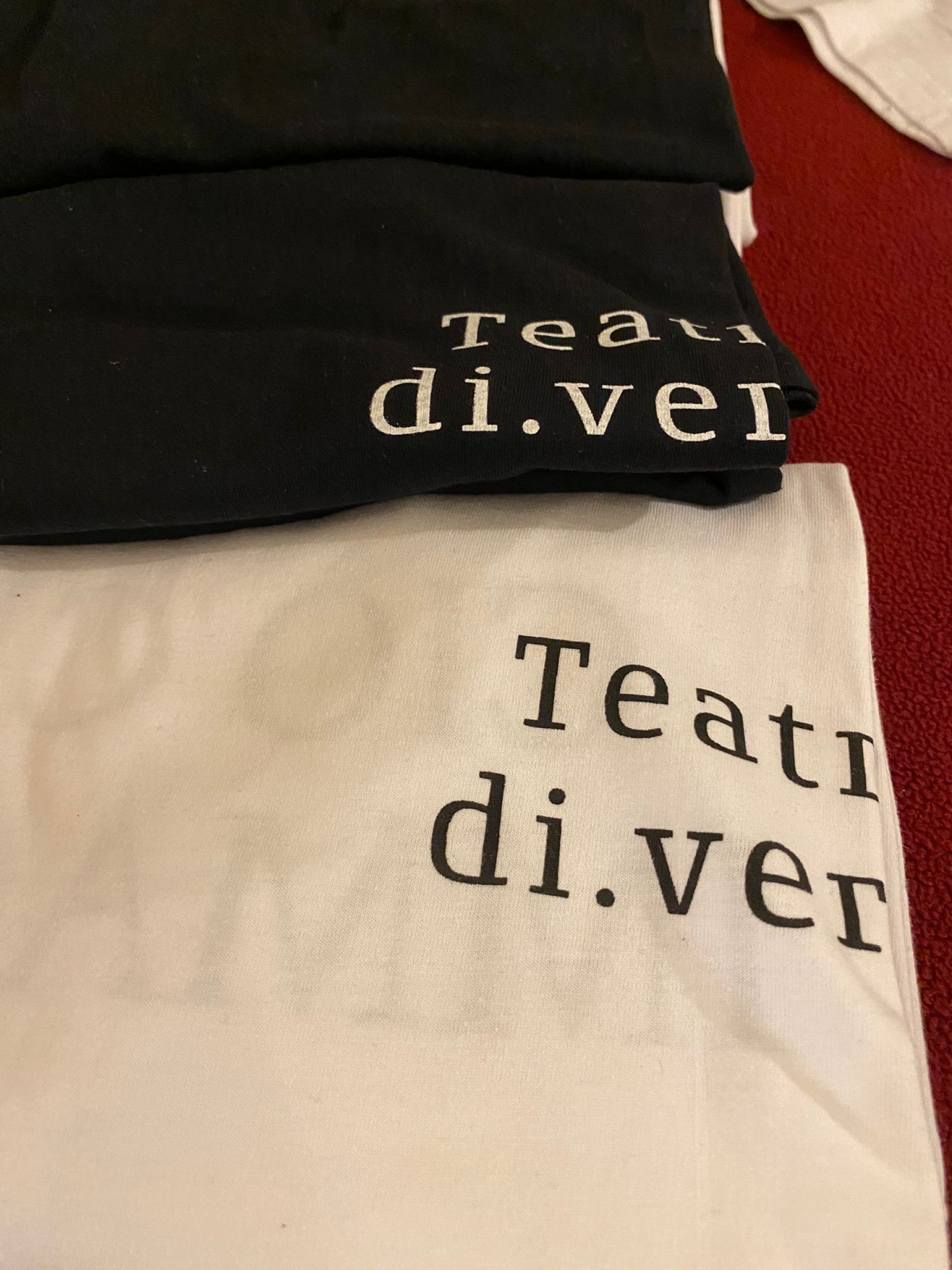 T-shirt &quot;Sii ciò che immagini&quot;